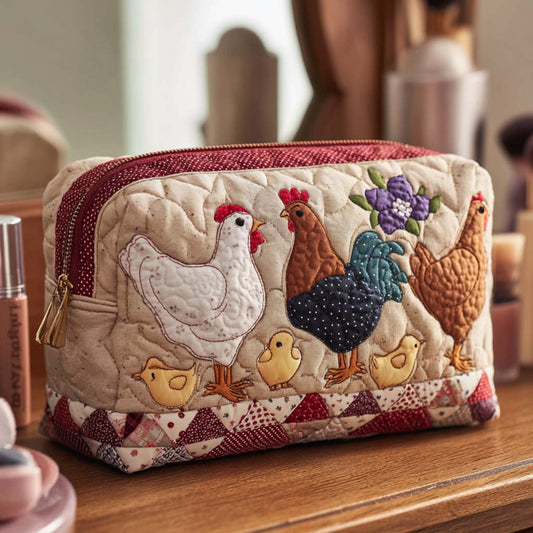 Beauty case trapuntato con gallina nel nido