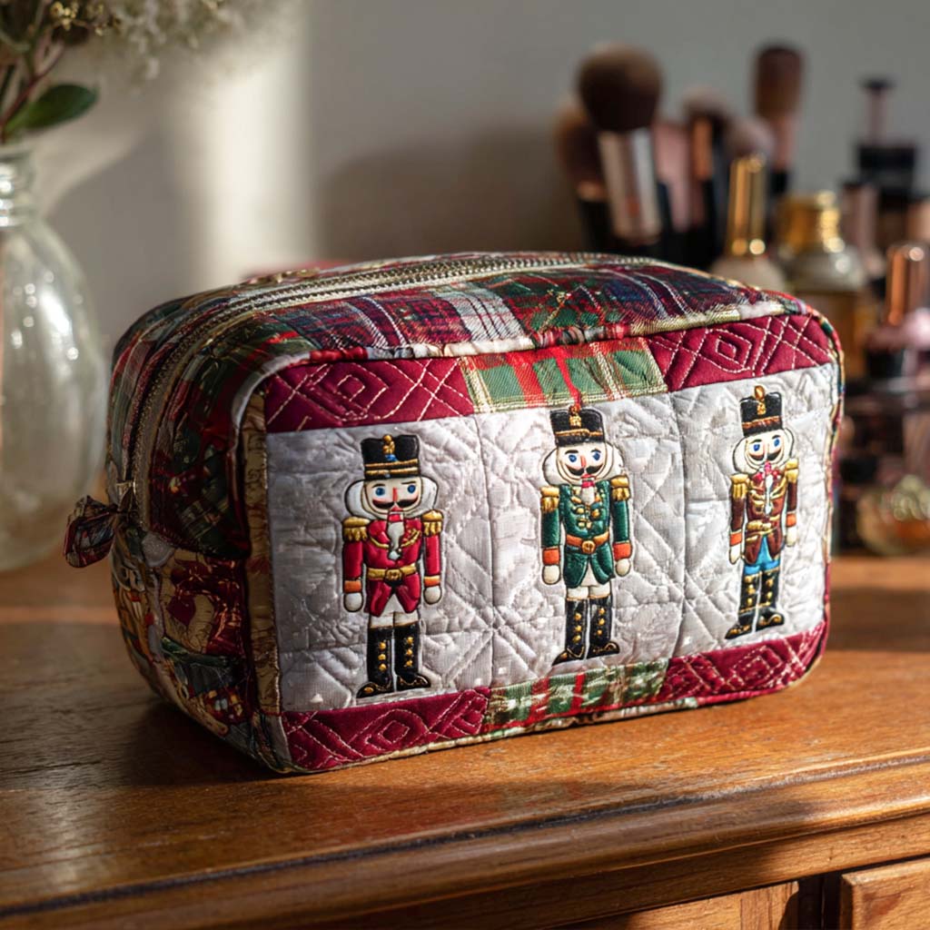Beauty case trapuntato con schiaccianoci allegro