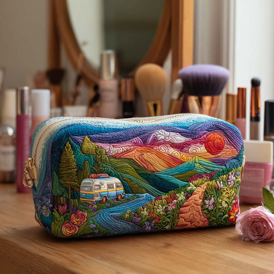 Beauty case trapuntato con montagne luminose