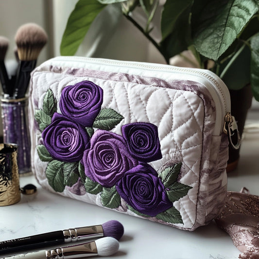 Beauty case trapuntato con petali eleganti
